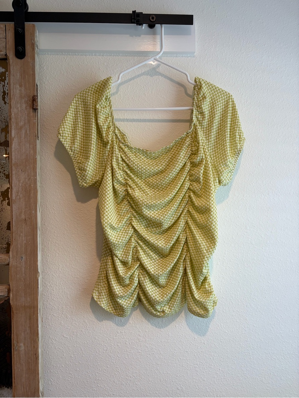 NWOT Ruched Lemon Green Women's Short Sleeve Top